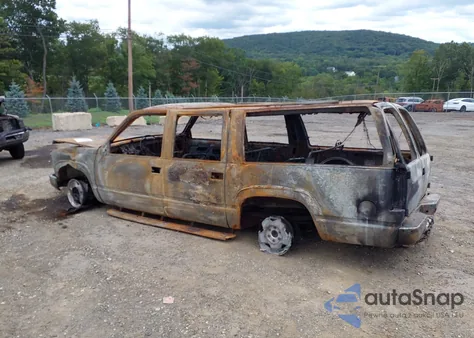 1996 Chevrolet Suburban K1500 from USA, damaged, VIN 1GNFK16R4TJ367215